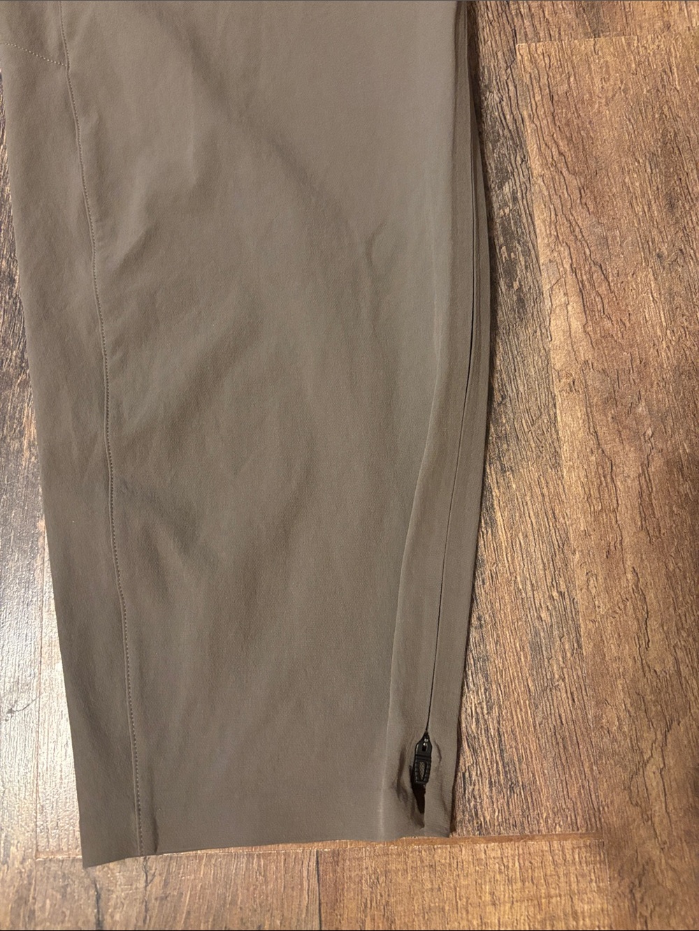 Lululemon Lab Olive Green Esker Trouser Casual Pants size 10 - Picture 5 of 15